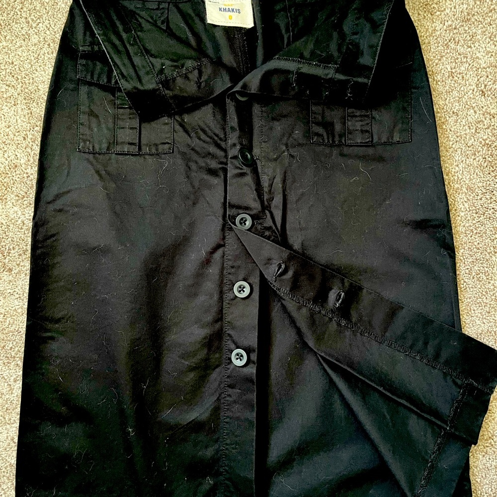 Gap knee length straight/fitted black skirt